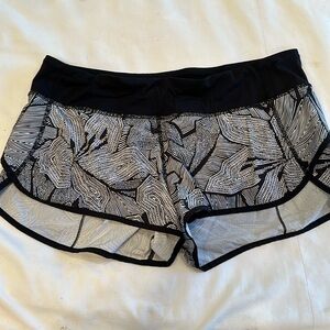 Lululemon speed up short size 10